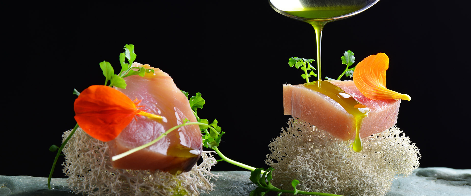 Lassen Sie sich< br/> im gepflegten< br/> Jugendstilambiente< br/> verwöhnen!